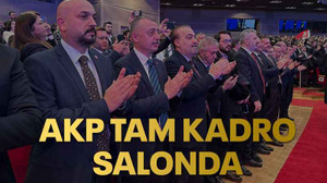 AKP tam kadro salonda